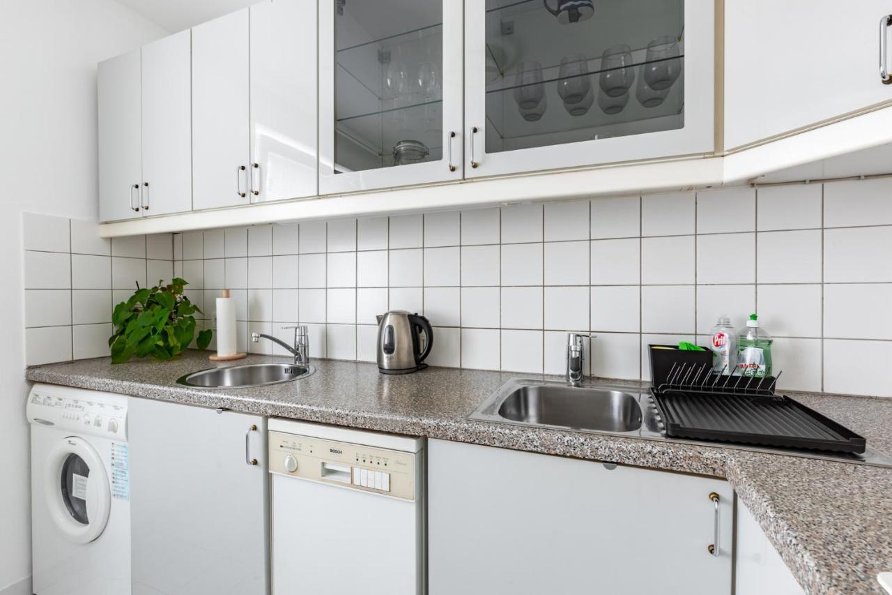 Retro Apartment In The City Center. فيينا المظهر الخارجي الصورة