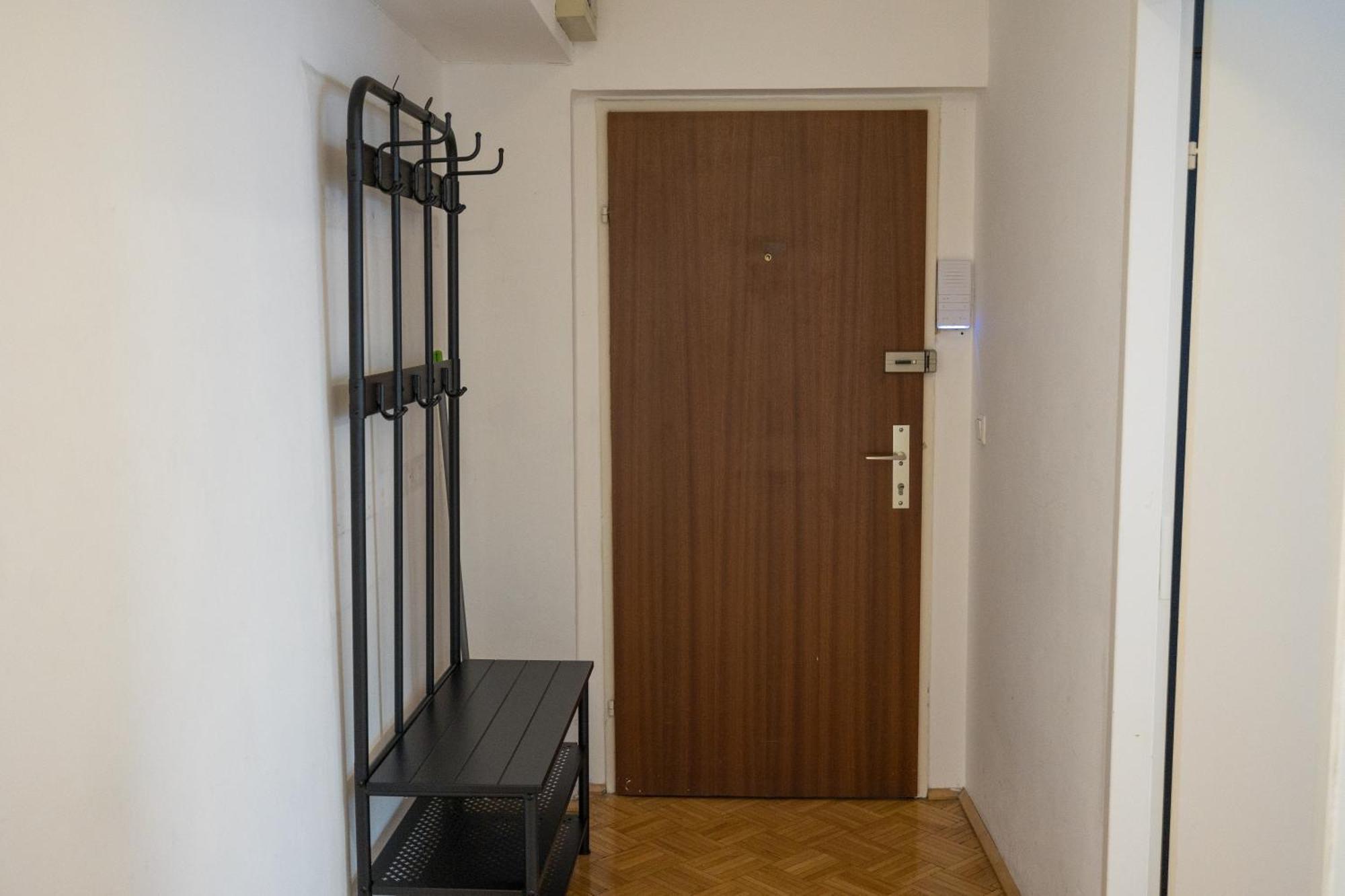 Retro Apartment In The City Center. فيينا المظهر الخارجي الصورة
